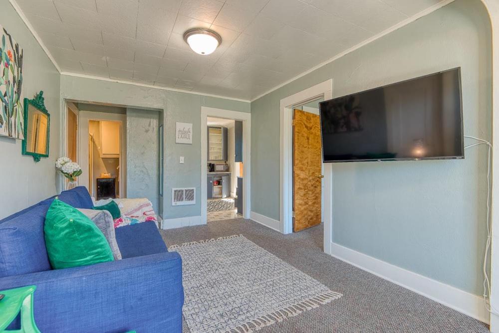 #stayinmydistrict Heritage House * Coos Bay